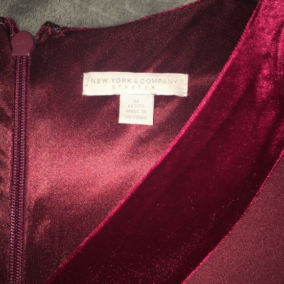 New York and Company velvet stripe dress - Picture 5 of 7